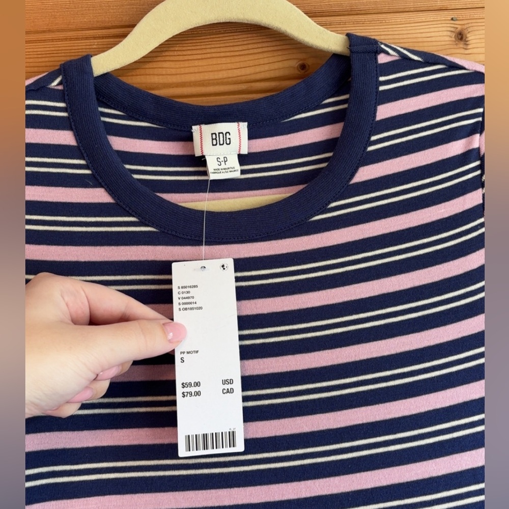 New BDG T-Shirt Midi Dress - Picture 7 of 15